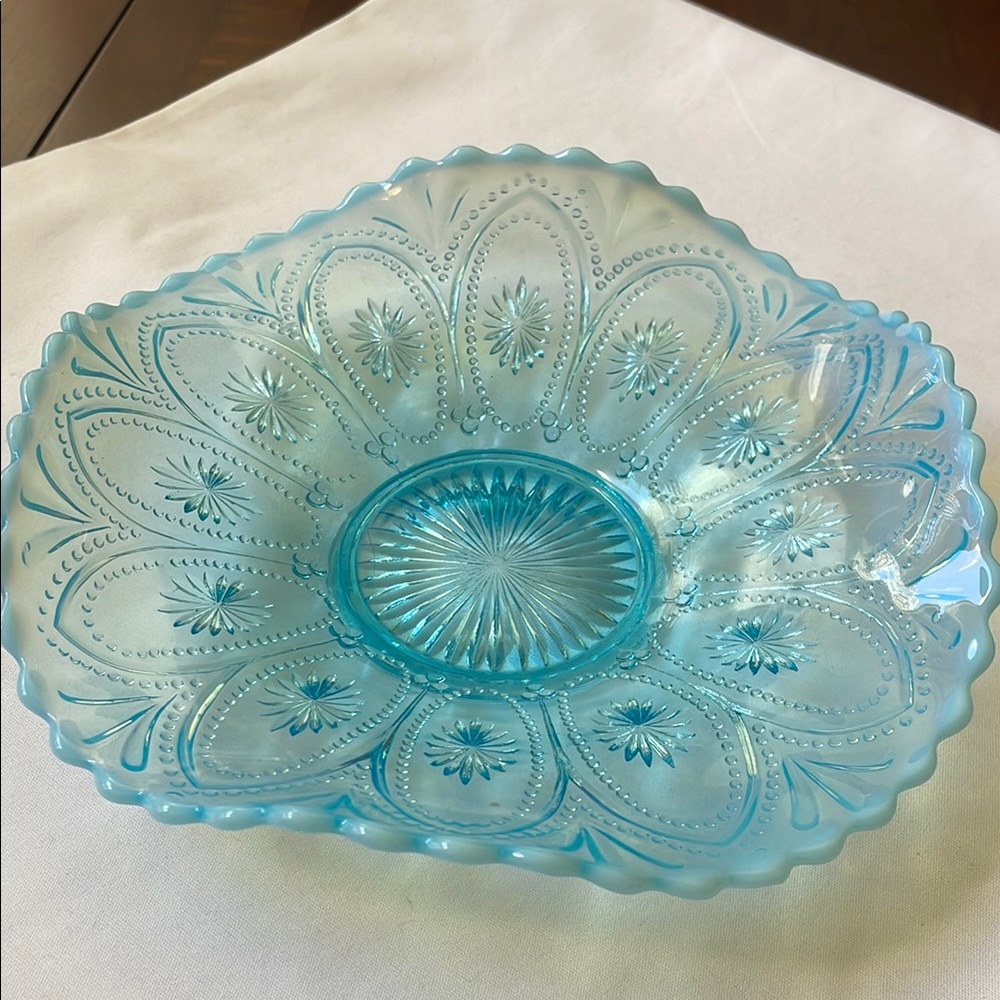 Vintage Northwood Glass company Blue Opalescent Spoke & Wheel pattern Bowl